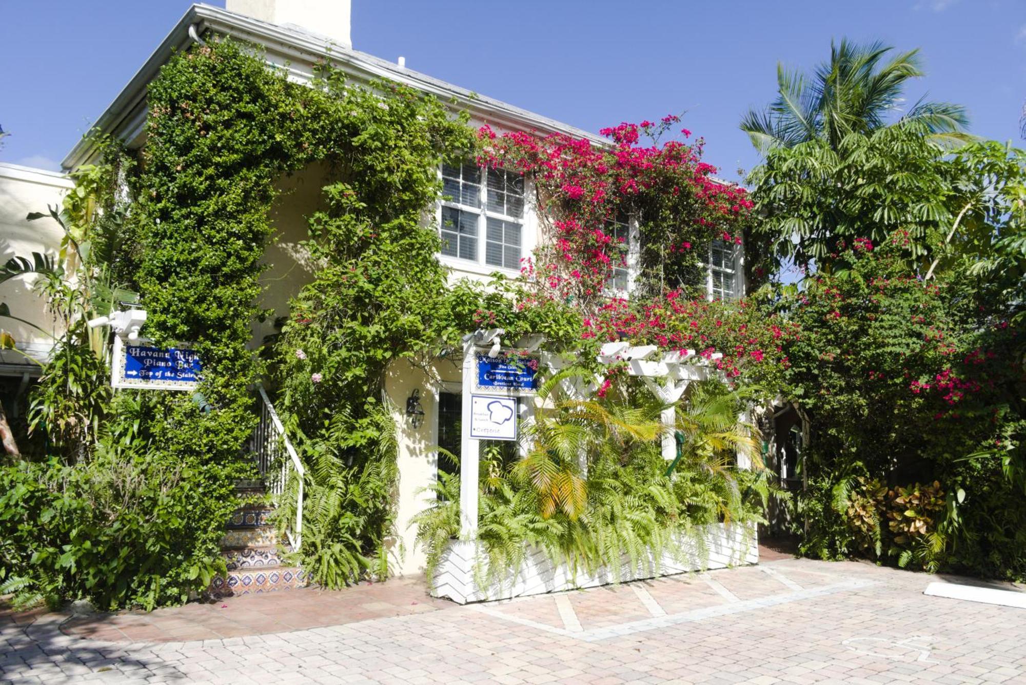ורו ביץ' The Caribbean Court Boutique Hotel מראה חיצוני תמונה
