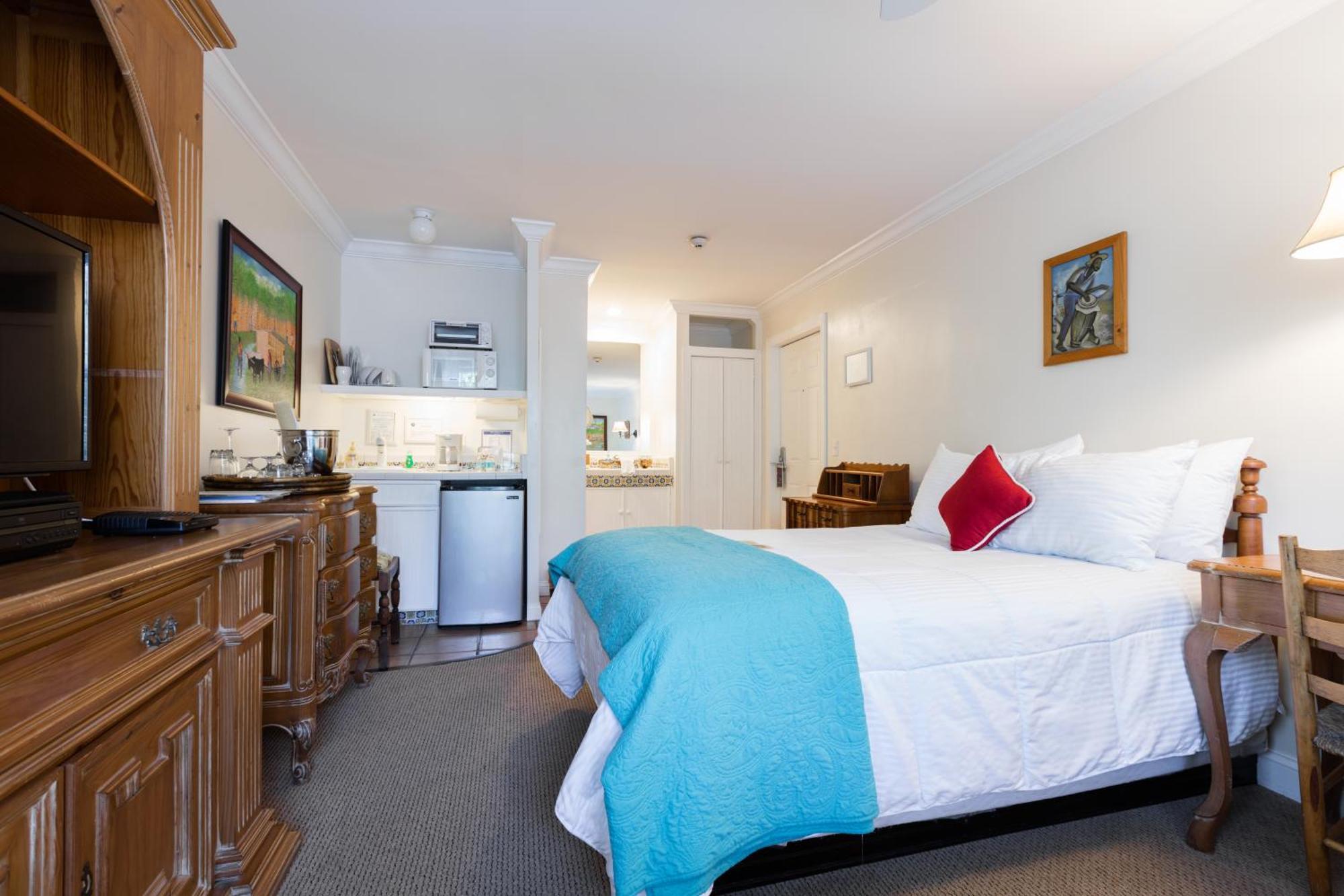 ורו ביץ' The Caribbean Court Boutique Hotel מראה חיצוני תמונה
